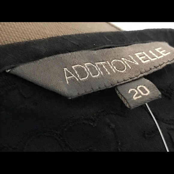 Ladies Black Tunic with Beading - Picture 5 of 6